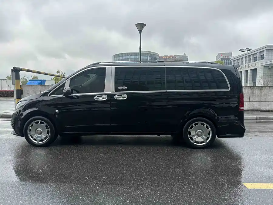 Mercedes Benz Vito