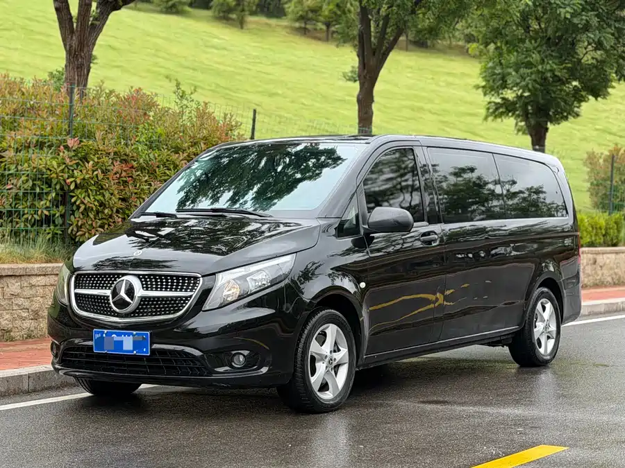 Mercedes Benz Vito