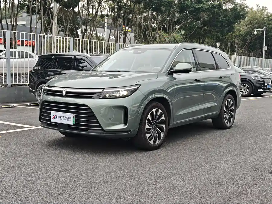AITO Wenjie M7