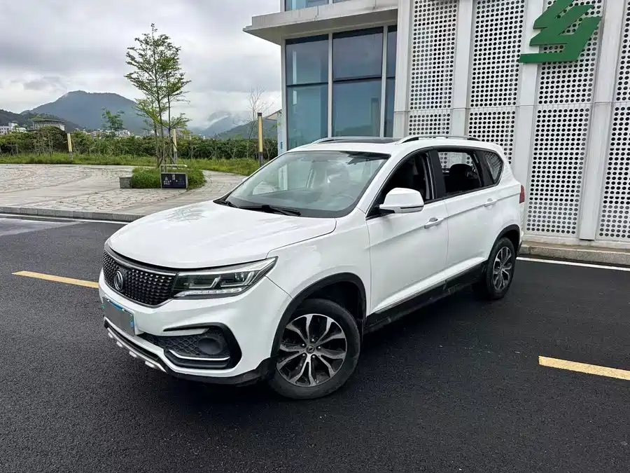 Dongfeng Jingyi X5