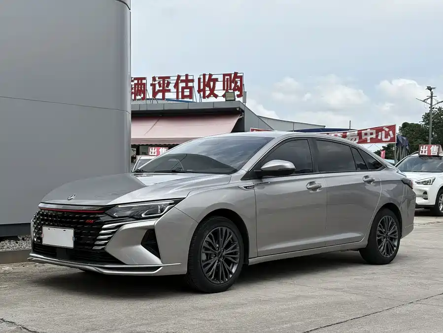 Dongfeng Yixuan MAX