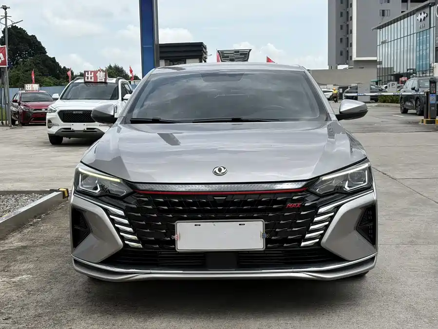 Dongfeng Yixuan MAX