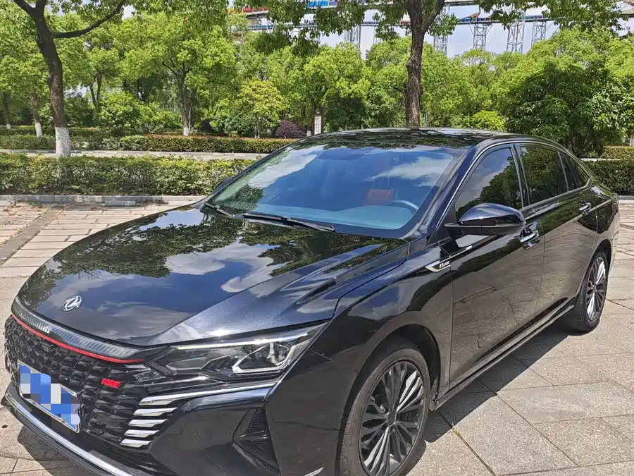Dongfeng Yixuan MAX
