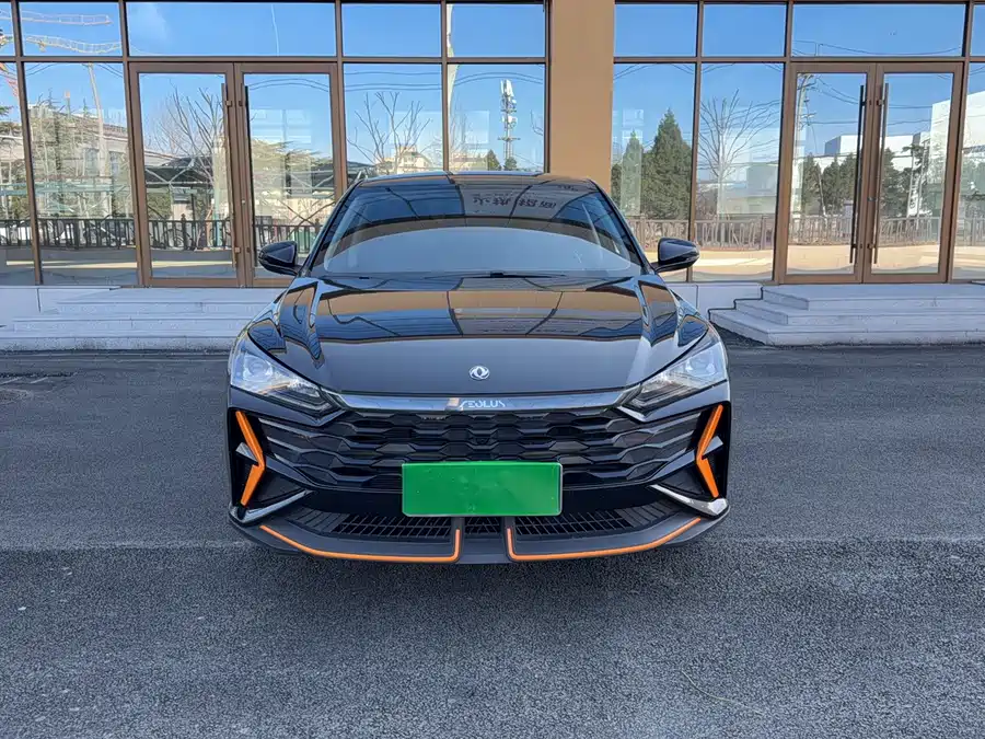 Dongfeng Yixuan
