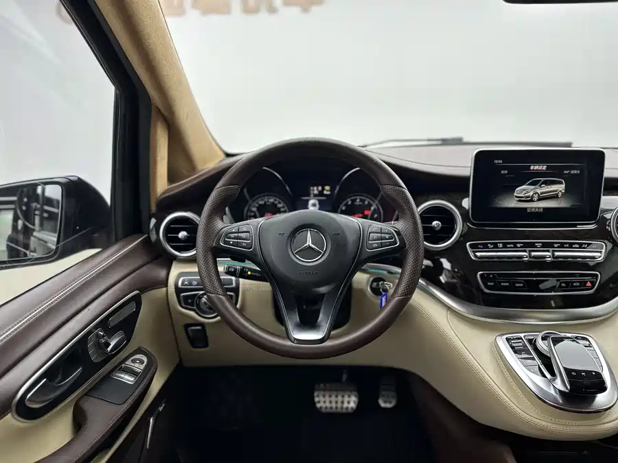 Mercedes Benz Class V