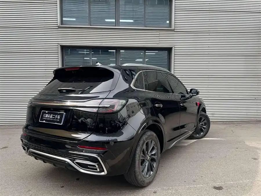 Hongqi HS5