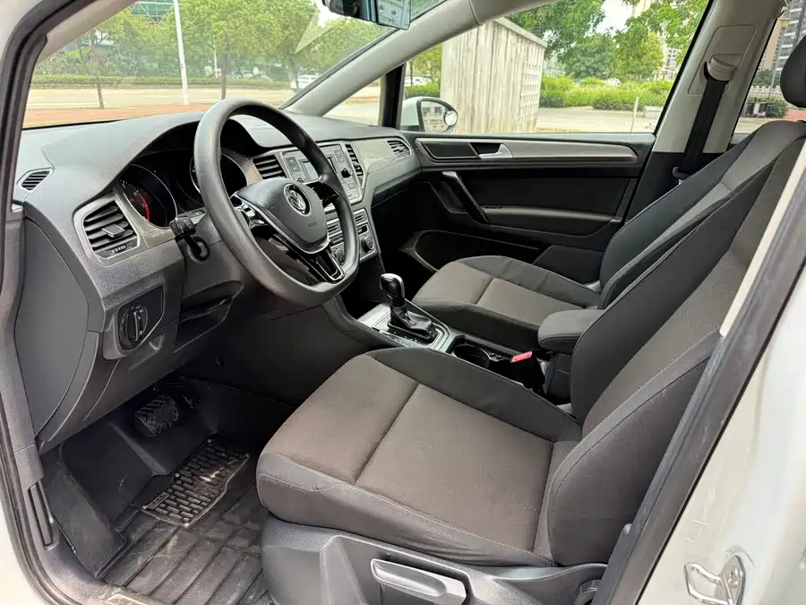 Volkswagen Golf Sportsvan