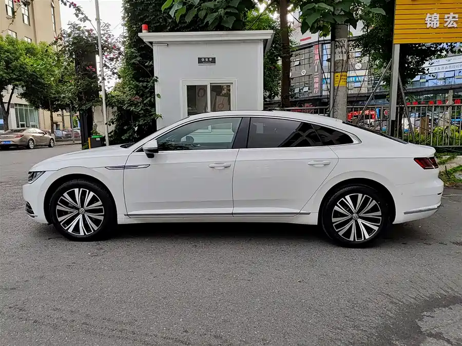 Volkswagen FAW- CC