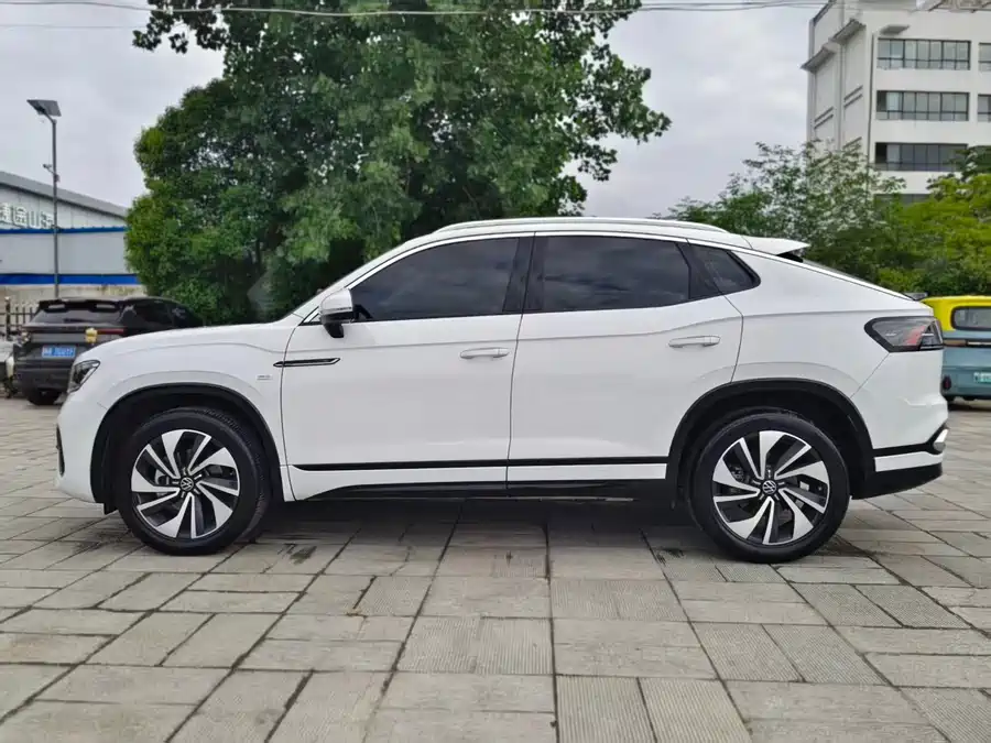 Volkswagen Tayron X
