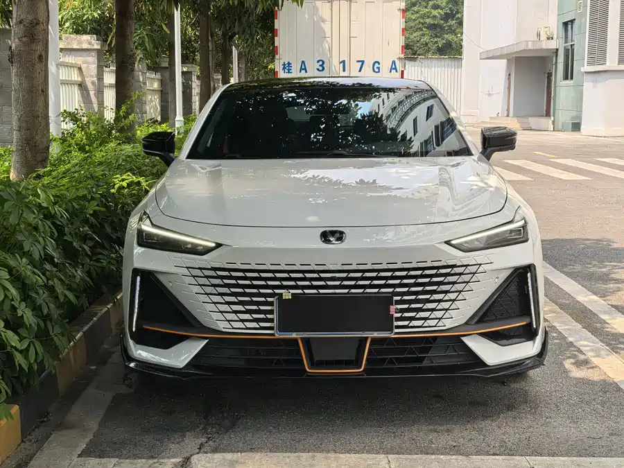 Changan UNI-V