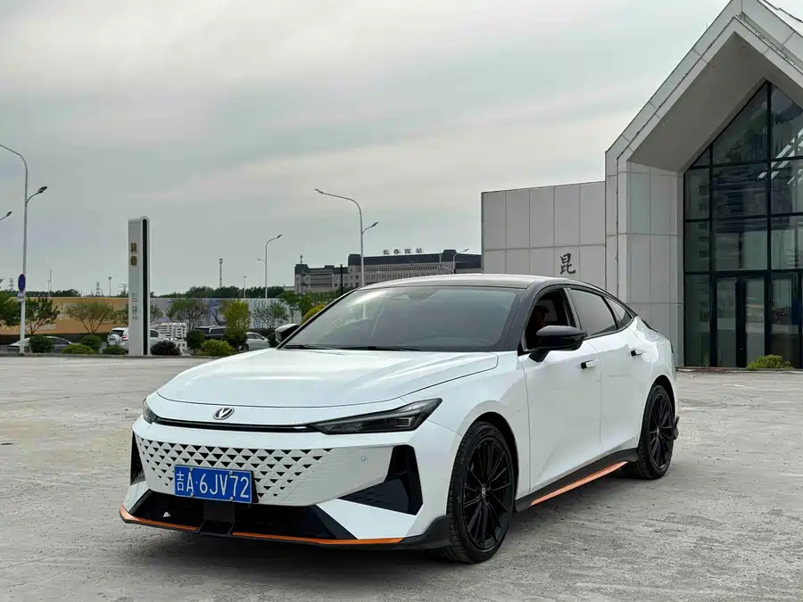 Changan UNI-V