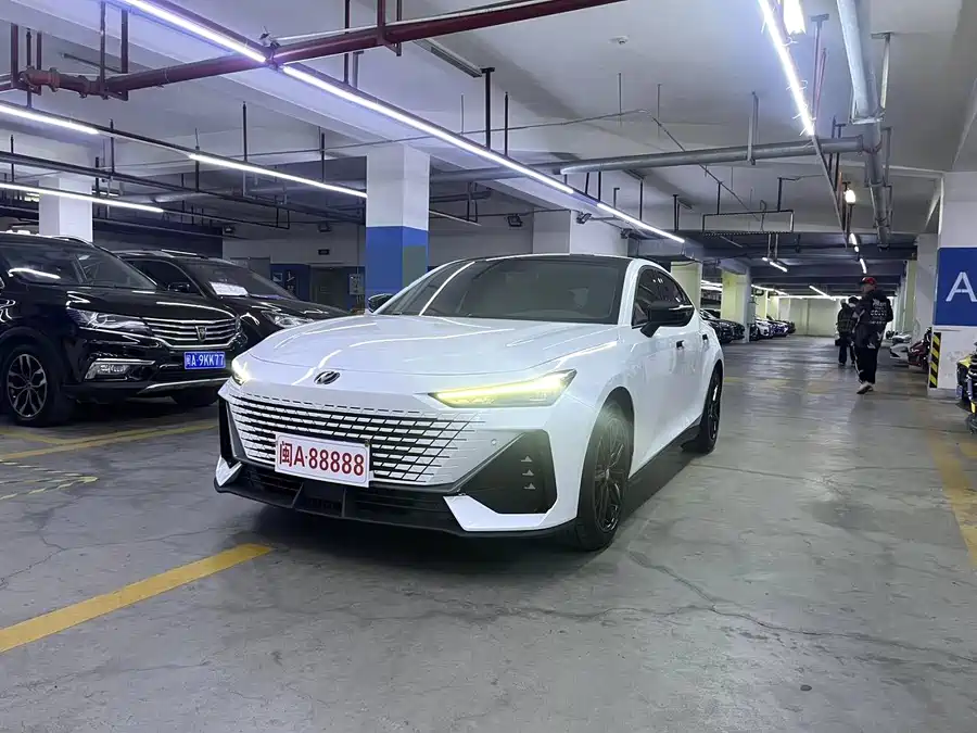 Changan UNI-V