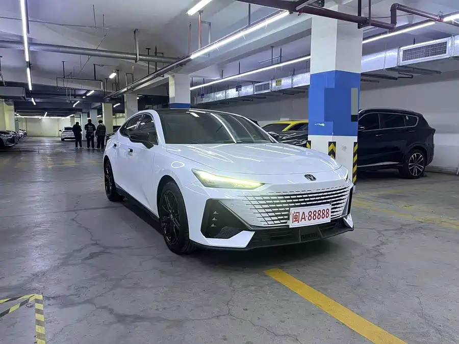 Changan UNI-V