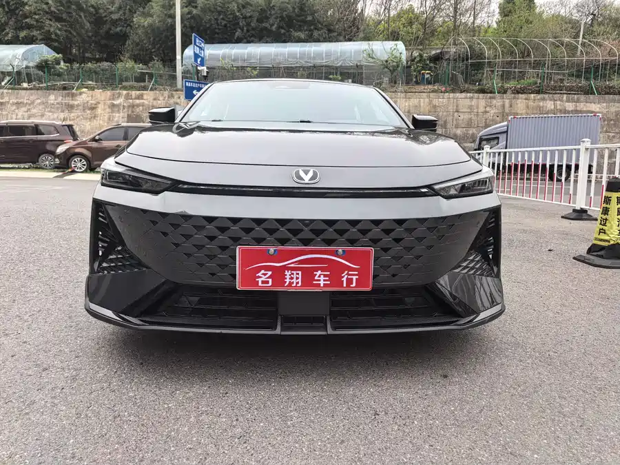 Changan UNI-V
