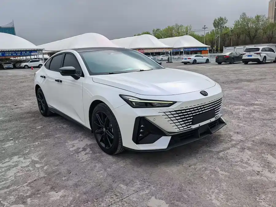 Changan UNI-V