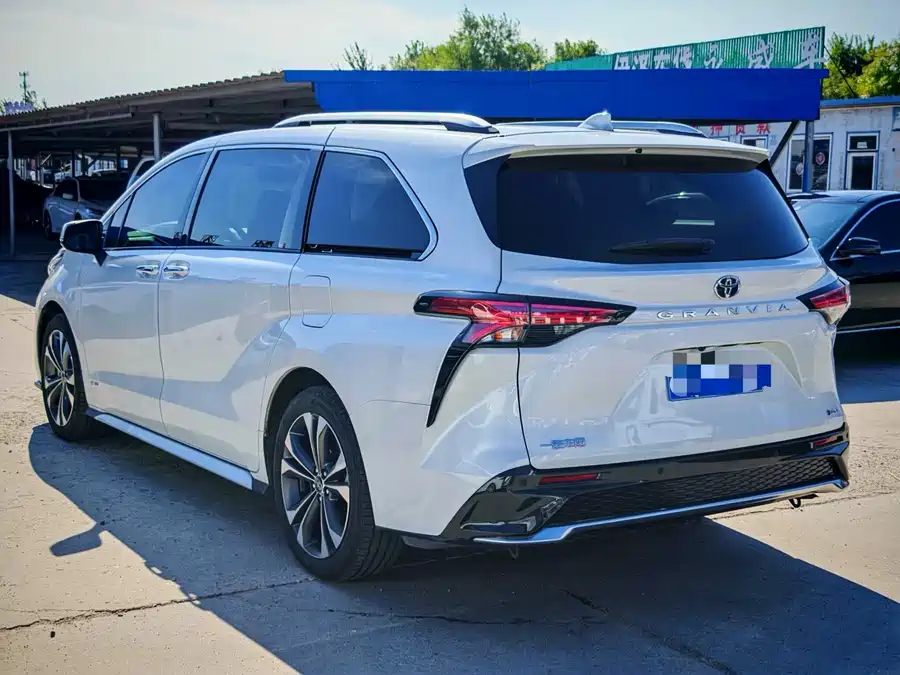 Toyota Granvia