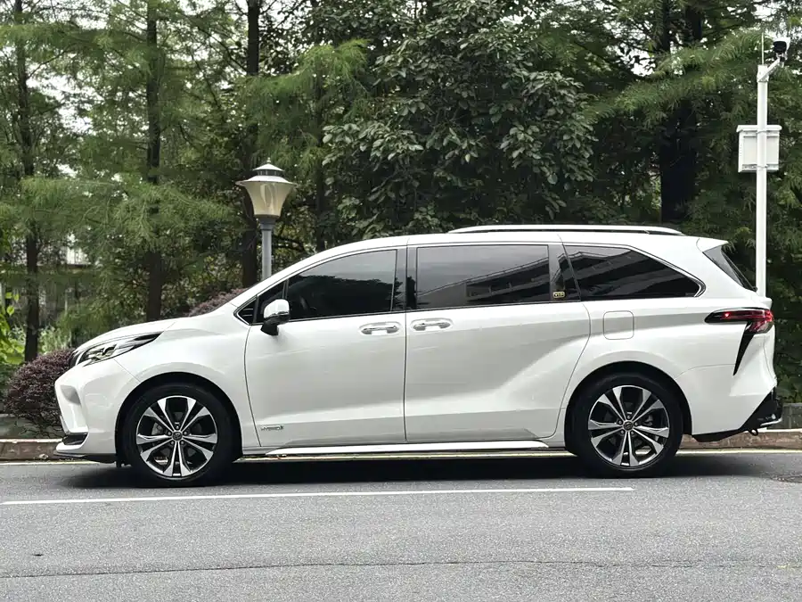 Toyota Granvia