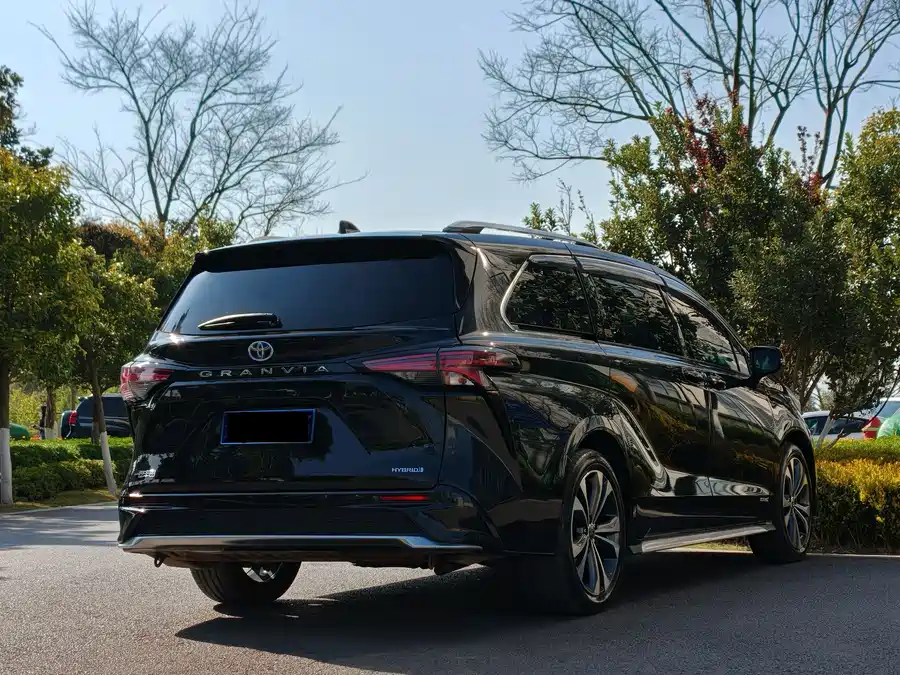 Toyota Granvia
