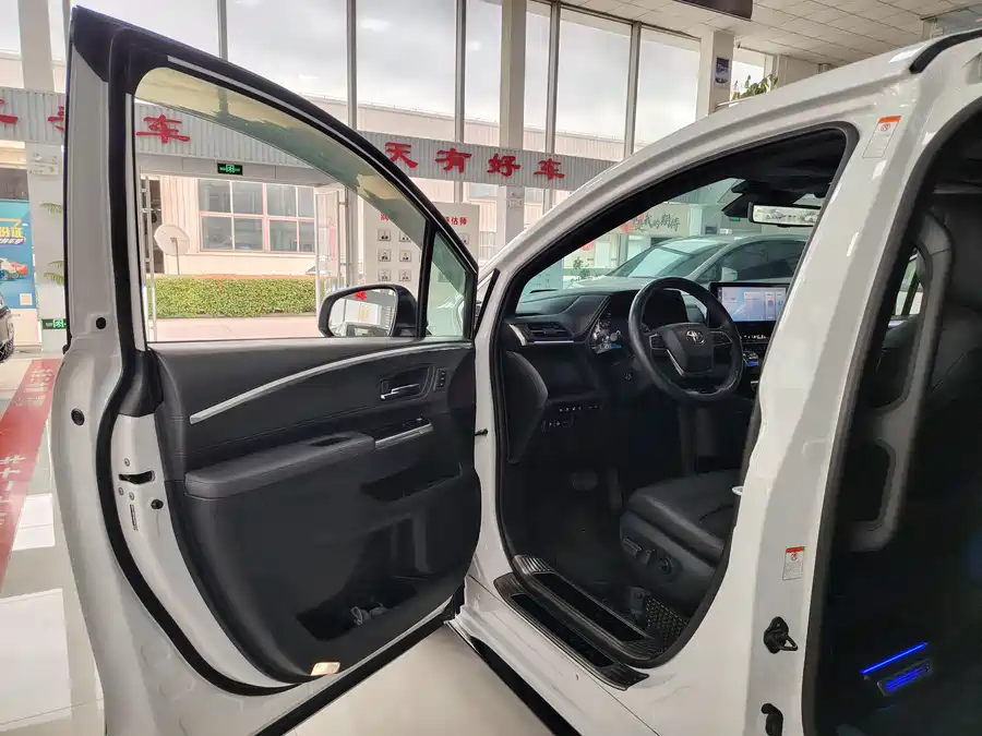 Toyota Granvia