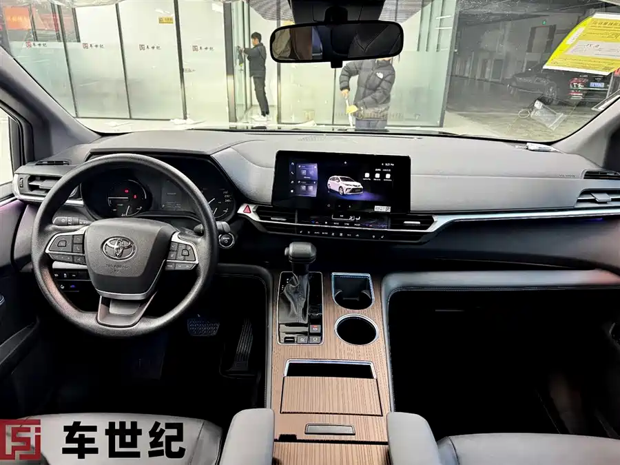 Toyota Granvia
