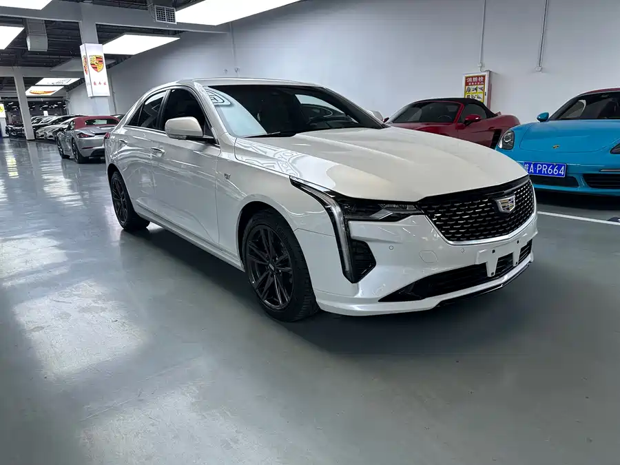 Cadillac CT4