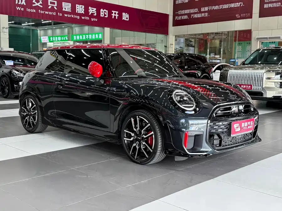 MINI JCW