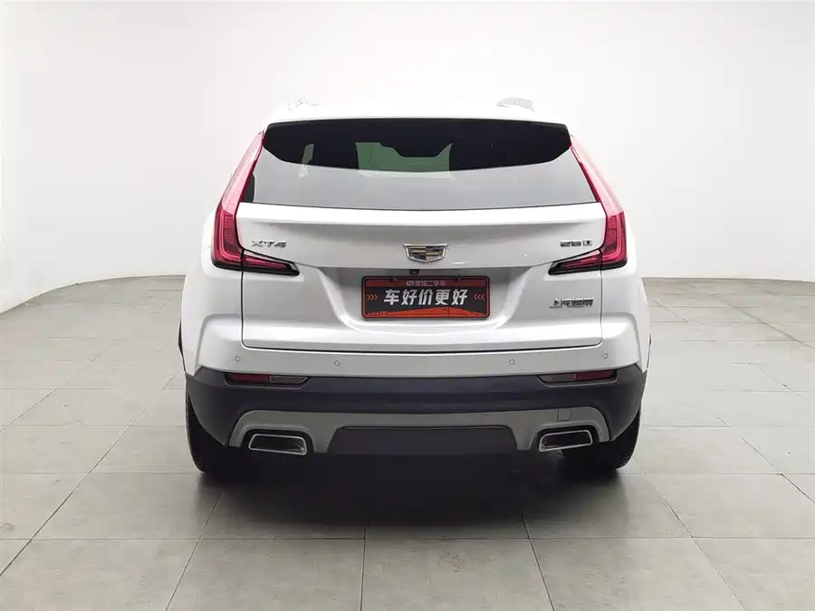 Cadillac XT4