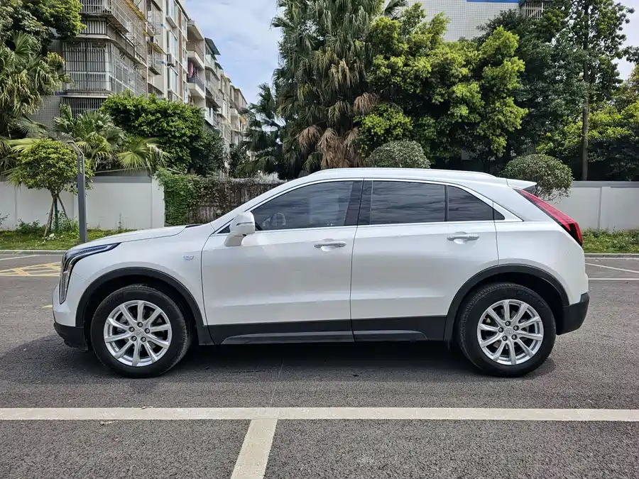 Cadillac XT4