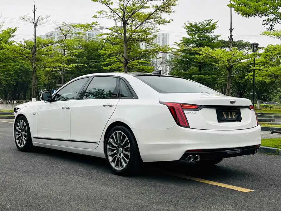 Cadillac CT6