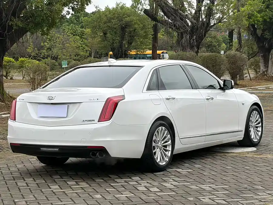 Cadillac CT6