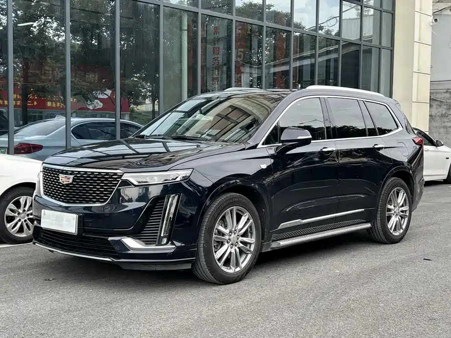 Cadillac XT6
