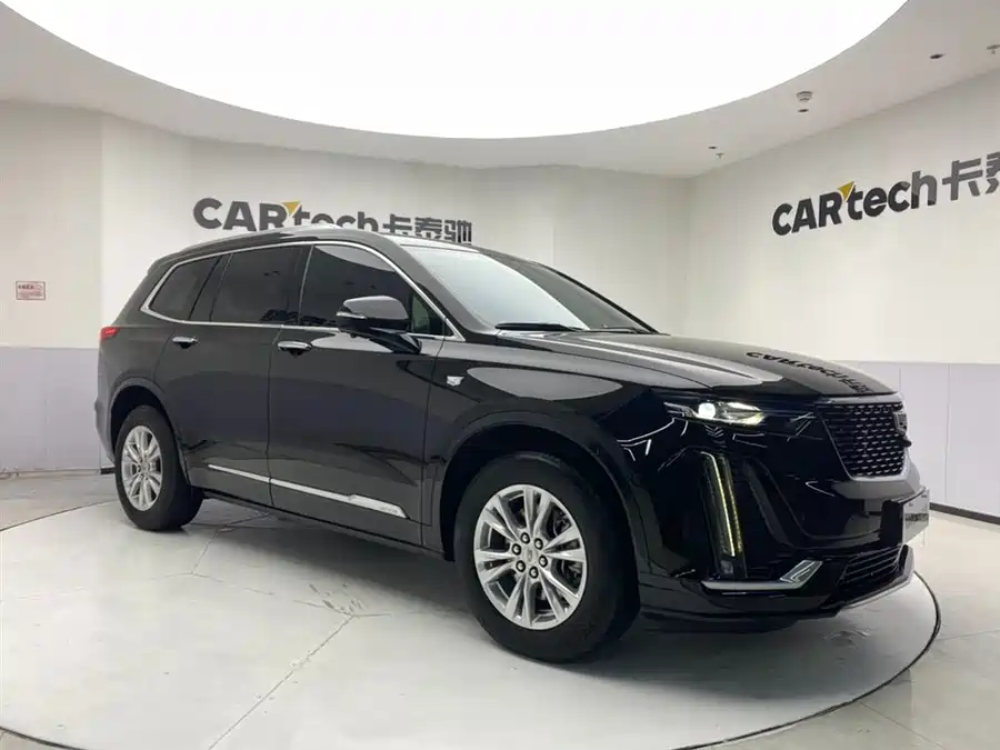 Cadillac XT6