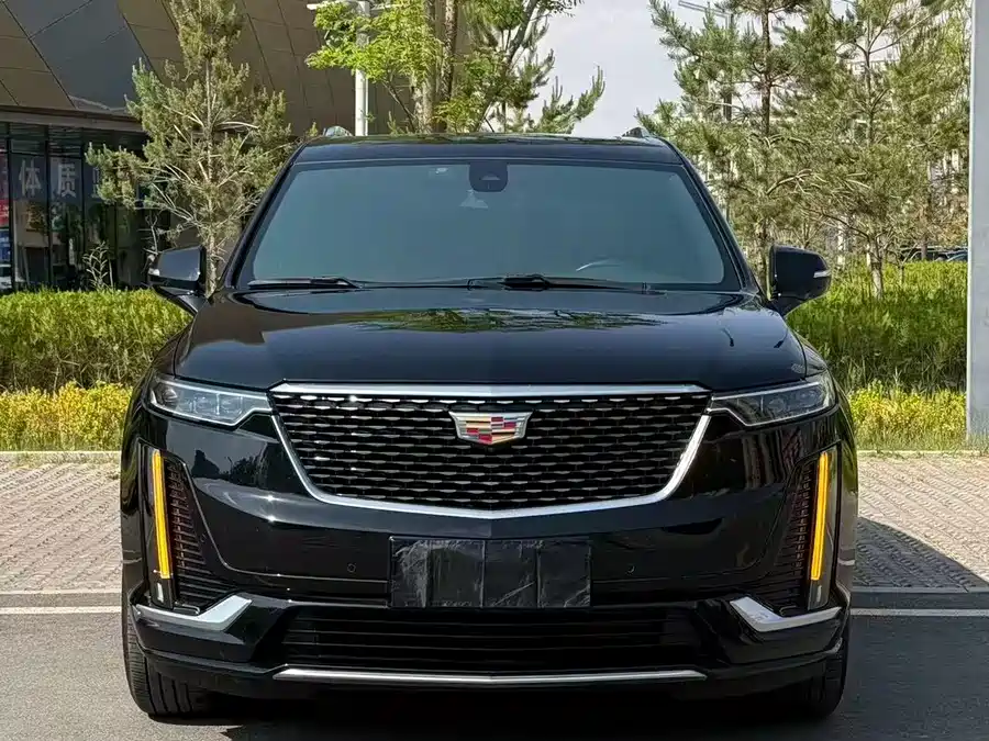 Cadillac XT6