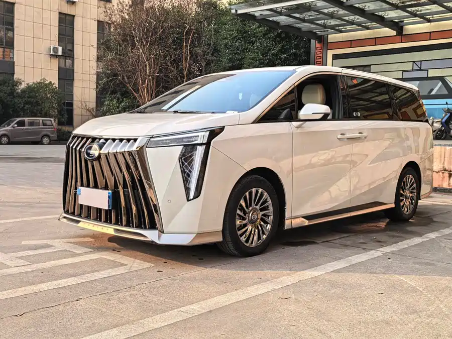 GAC Trumpchi M8