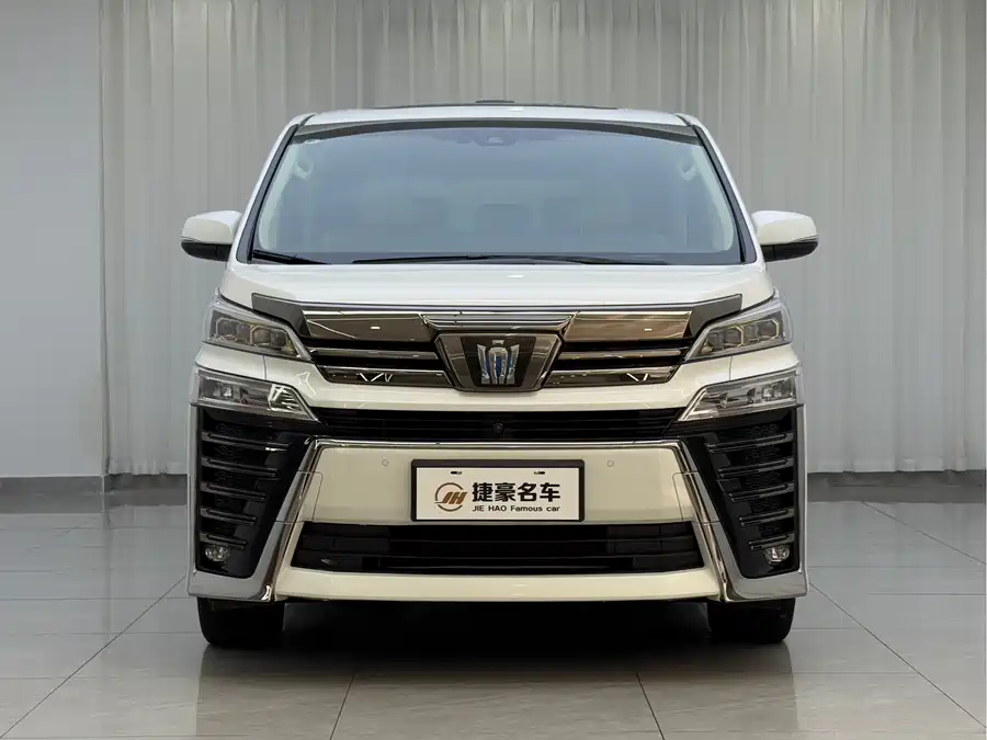 Toyota Crown Vellfire