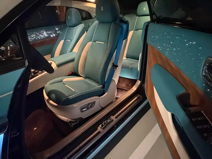 Rolls-Royce Phantom