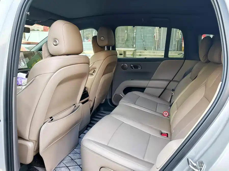 Li Auto i6
