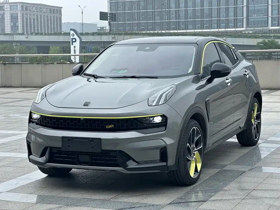 Lynk & Co 05