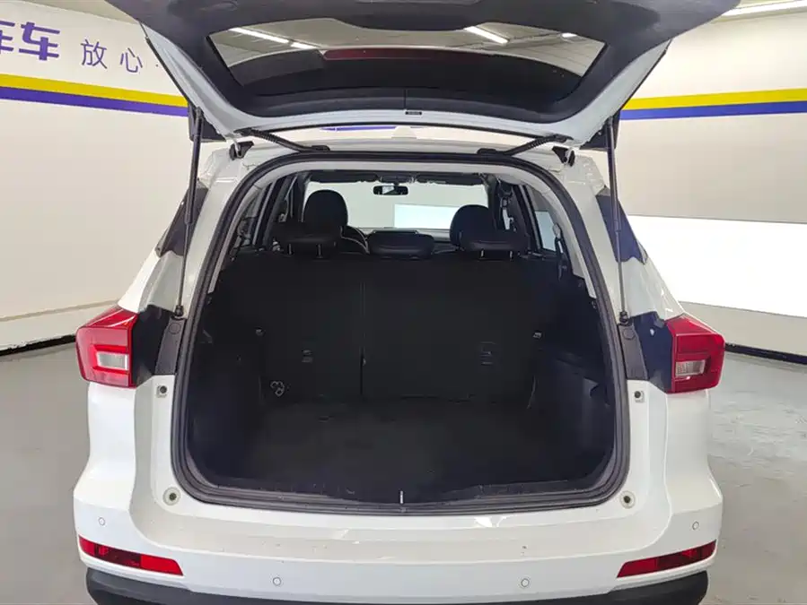 Haval M6