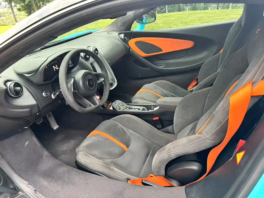 McLaren 570