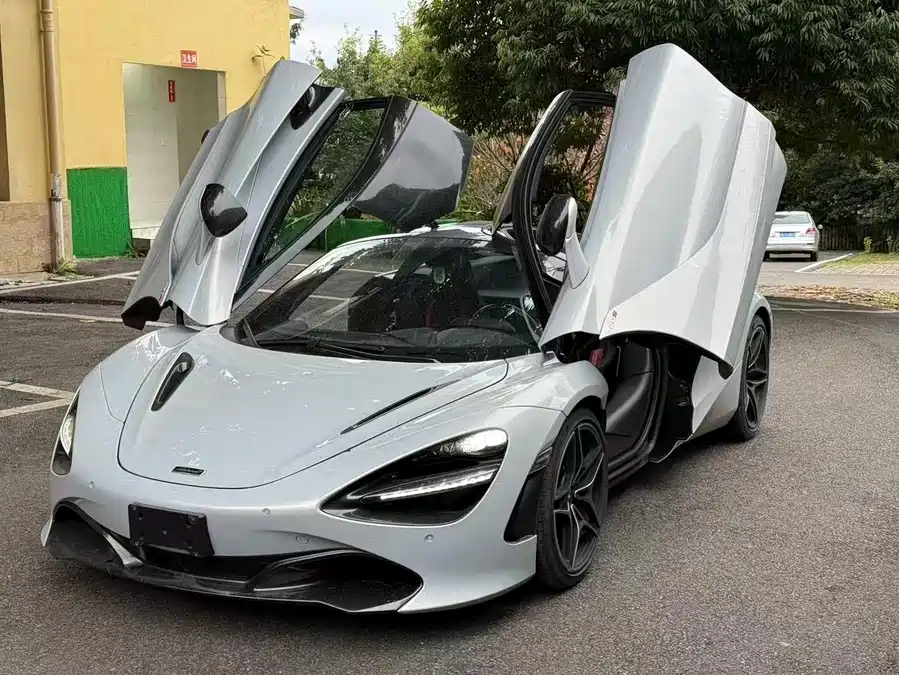 McLaren 720S