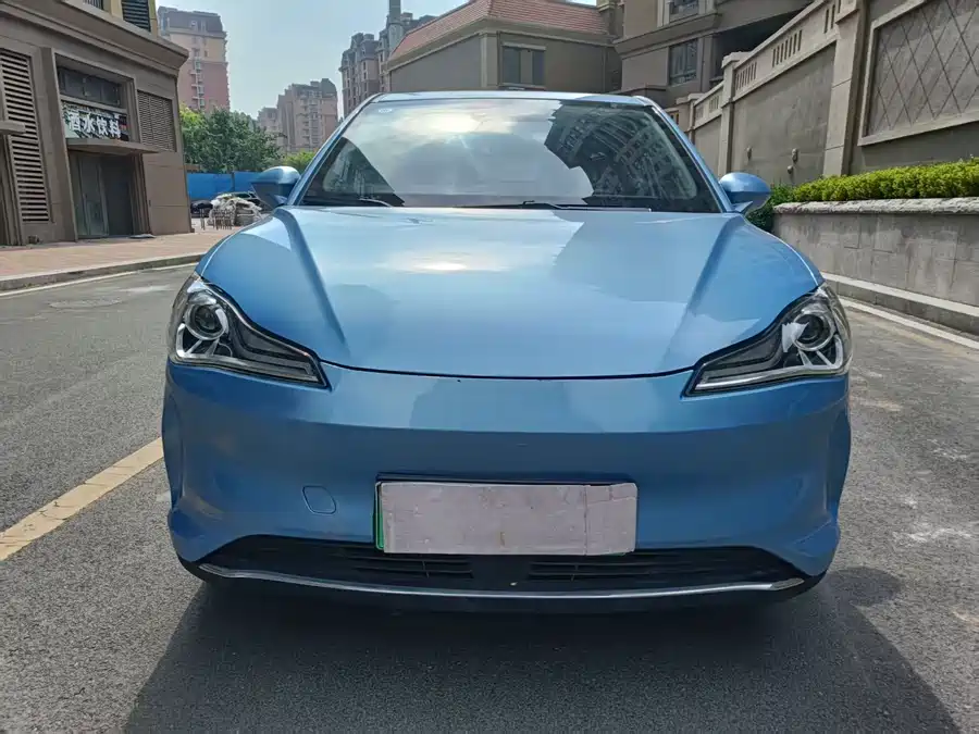 NETA Nezha V