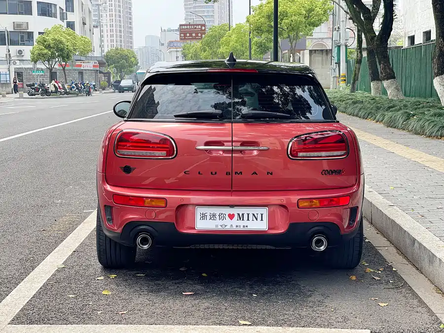 MINI CLUBMAN