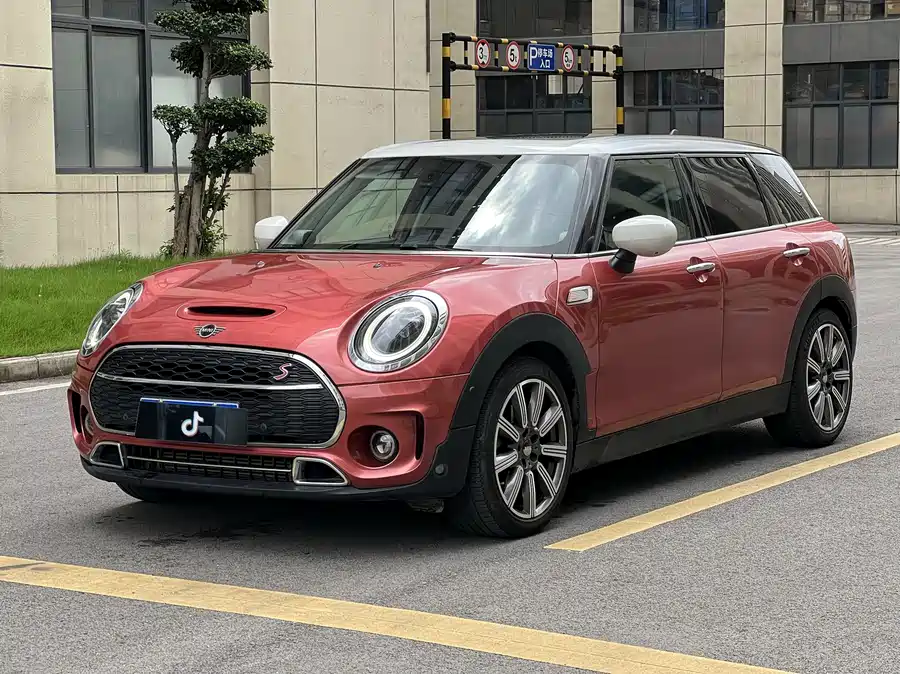 MINI CLUBMAN