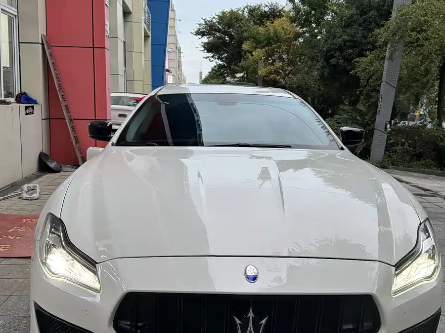 Maserati President