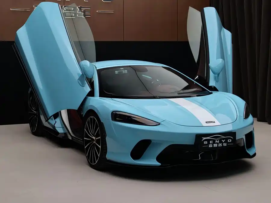 McLaren GT