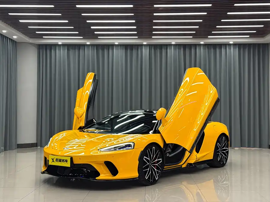 McLaren GT