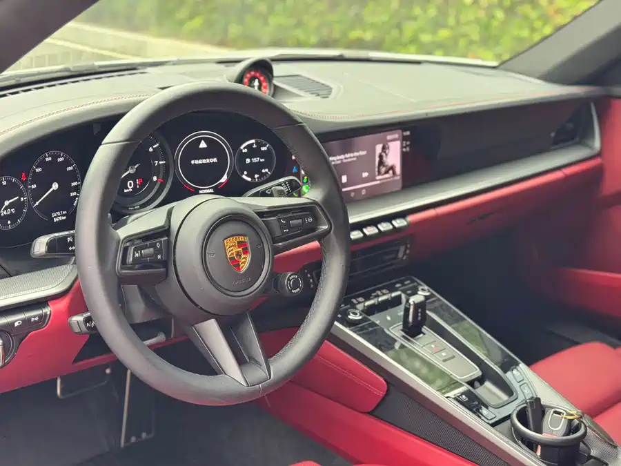 Porsche 911