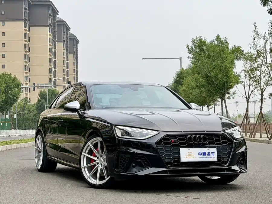 Audi S4