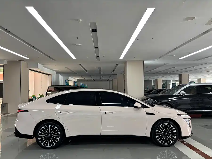Nissan N7